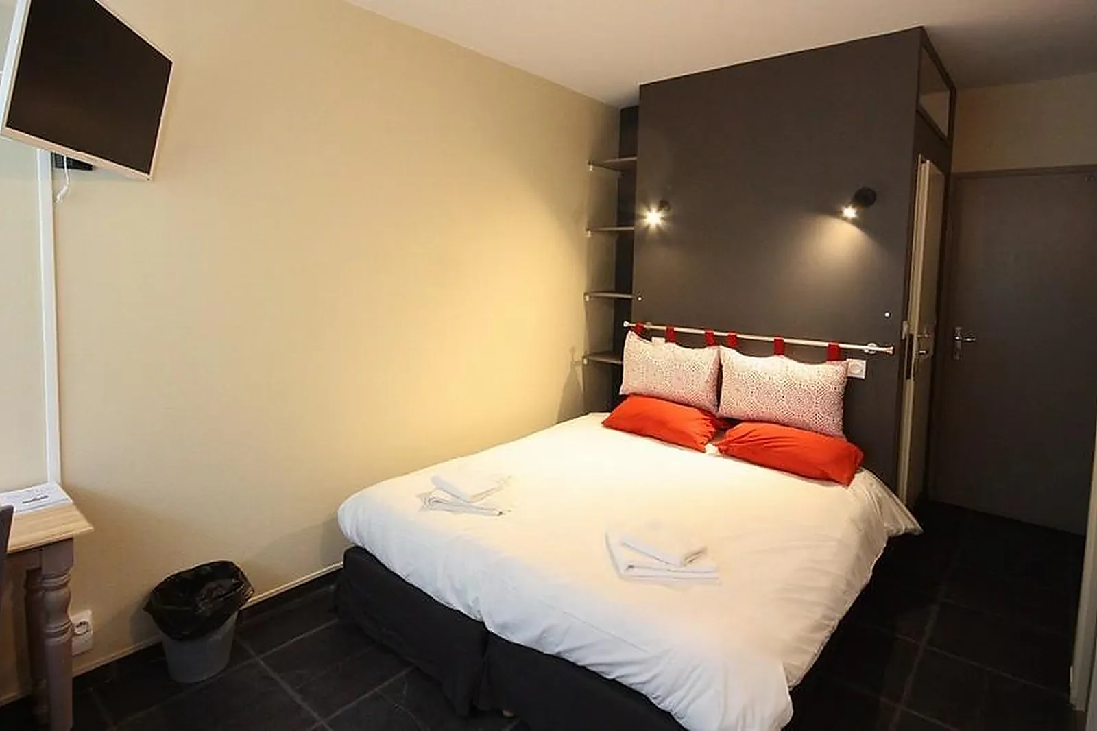 Lieux événementiels, LES LAVANDES DRÔME PROVENÇALE