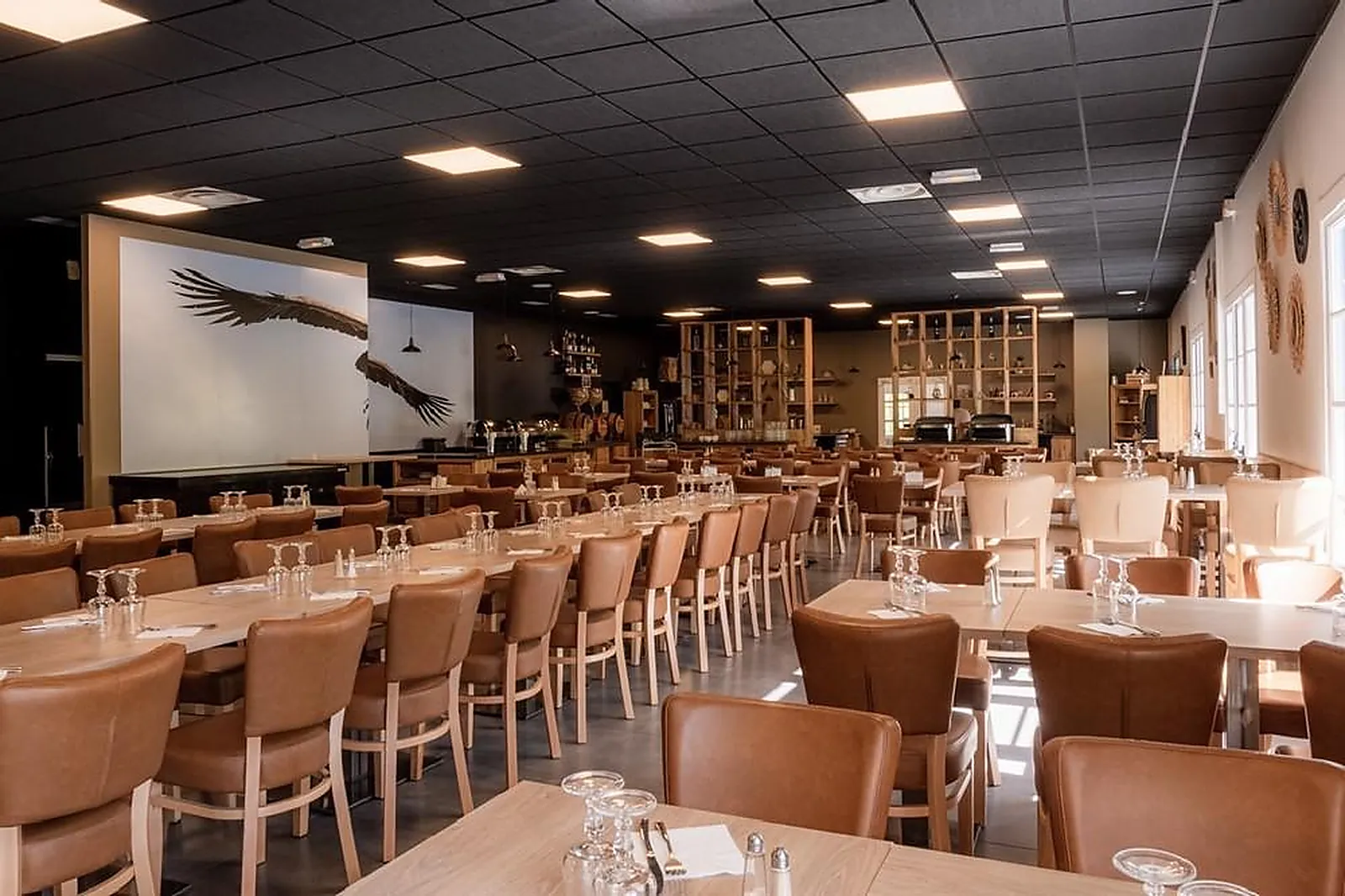 Lieux événementiels, LES LAVANDES DRÔME PROVENÇALE