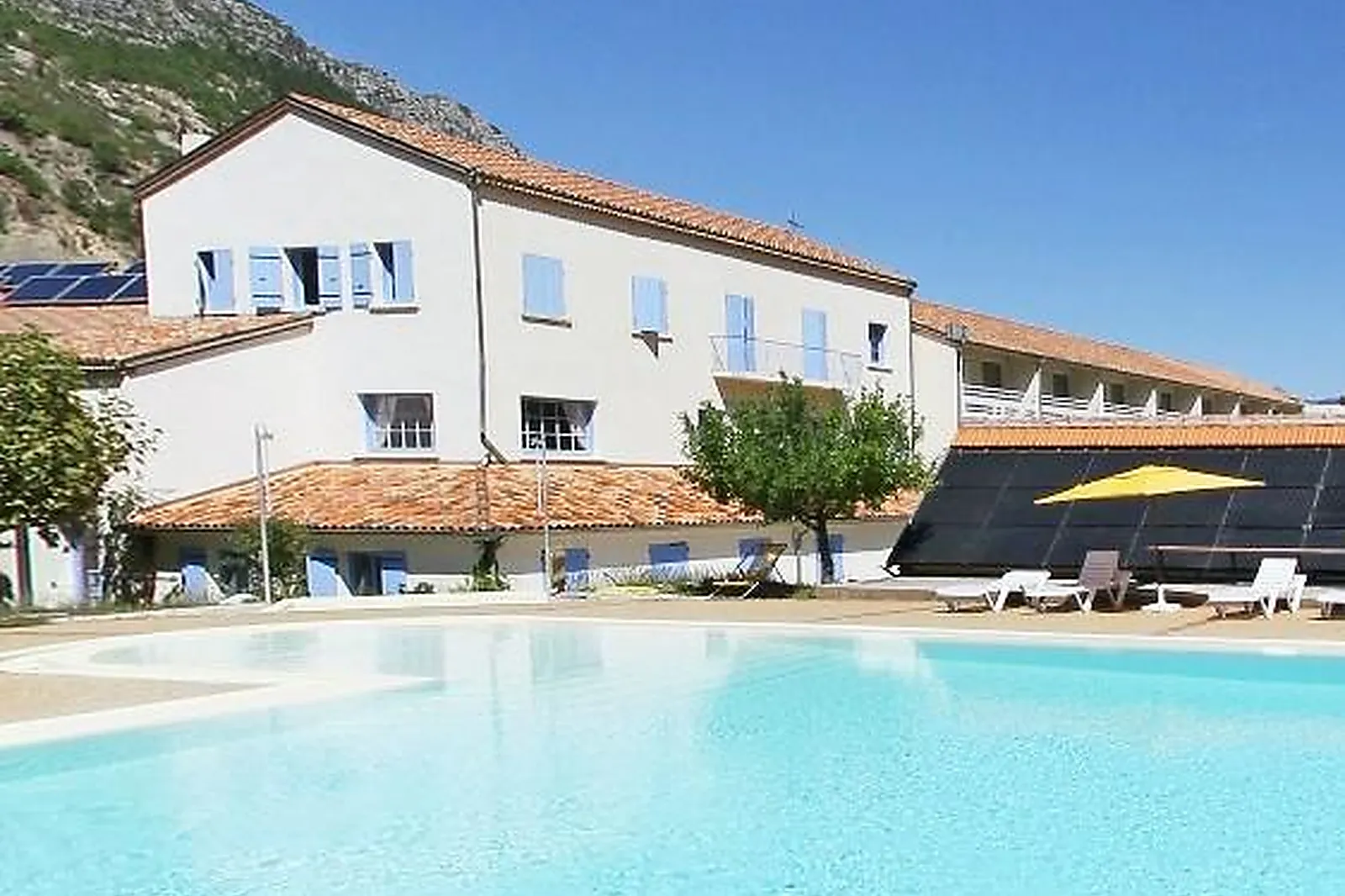 Lieux événementiels, LES LAVANDES DRÔME PROVENÇALE