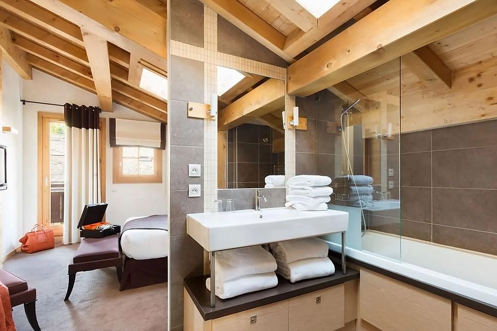 Lieux événementiels, LES LOGES BLANCHES