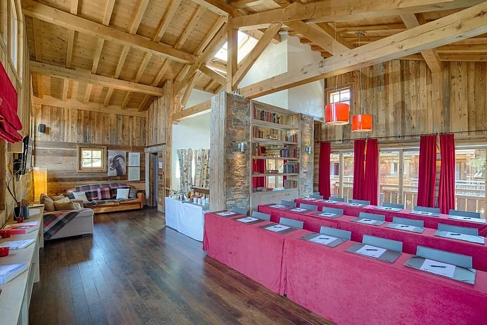 Lieux événementiels, LES LOGES BLANCHES