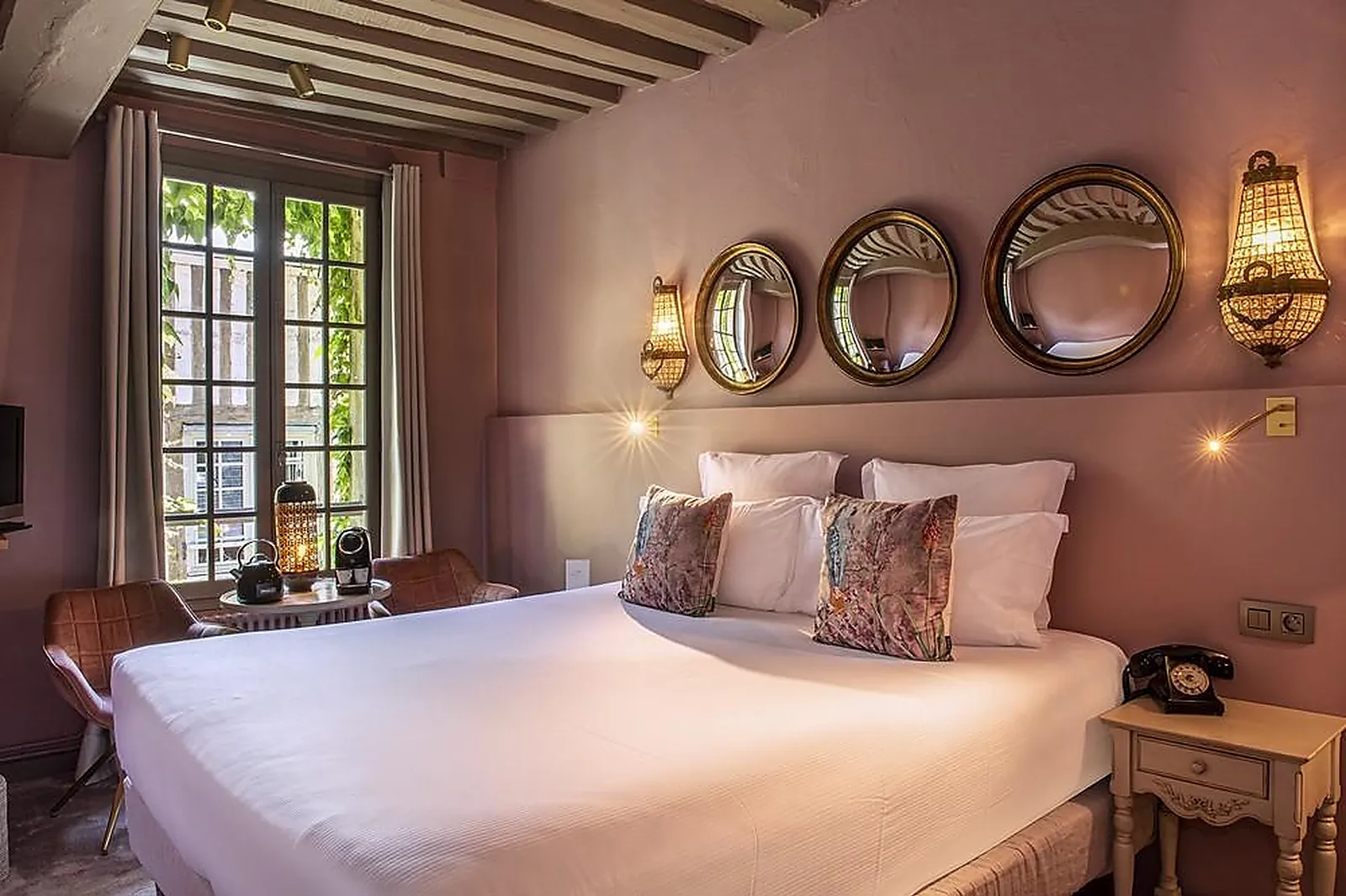 Lieux événementiels, LES MAISONS DE LÉA