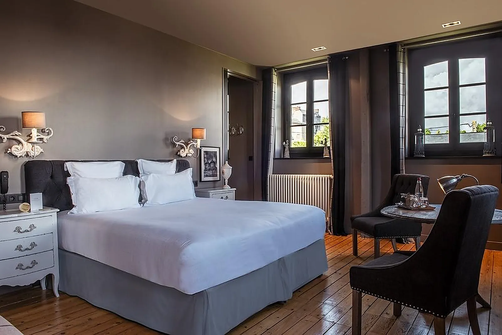 Lieux événementiels, LES MAISONS DE LÉA