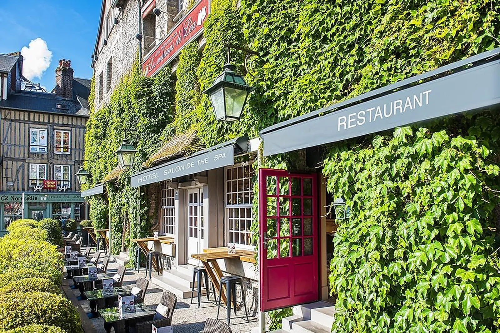 Lieux événementiels, LES MAISONS DE LÉA