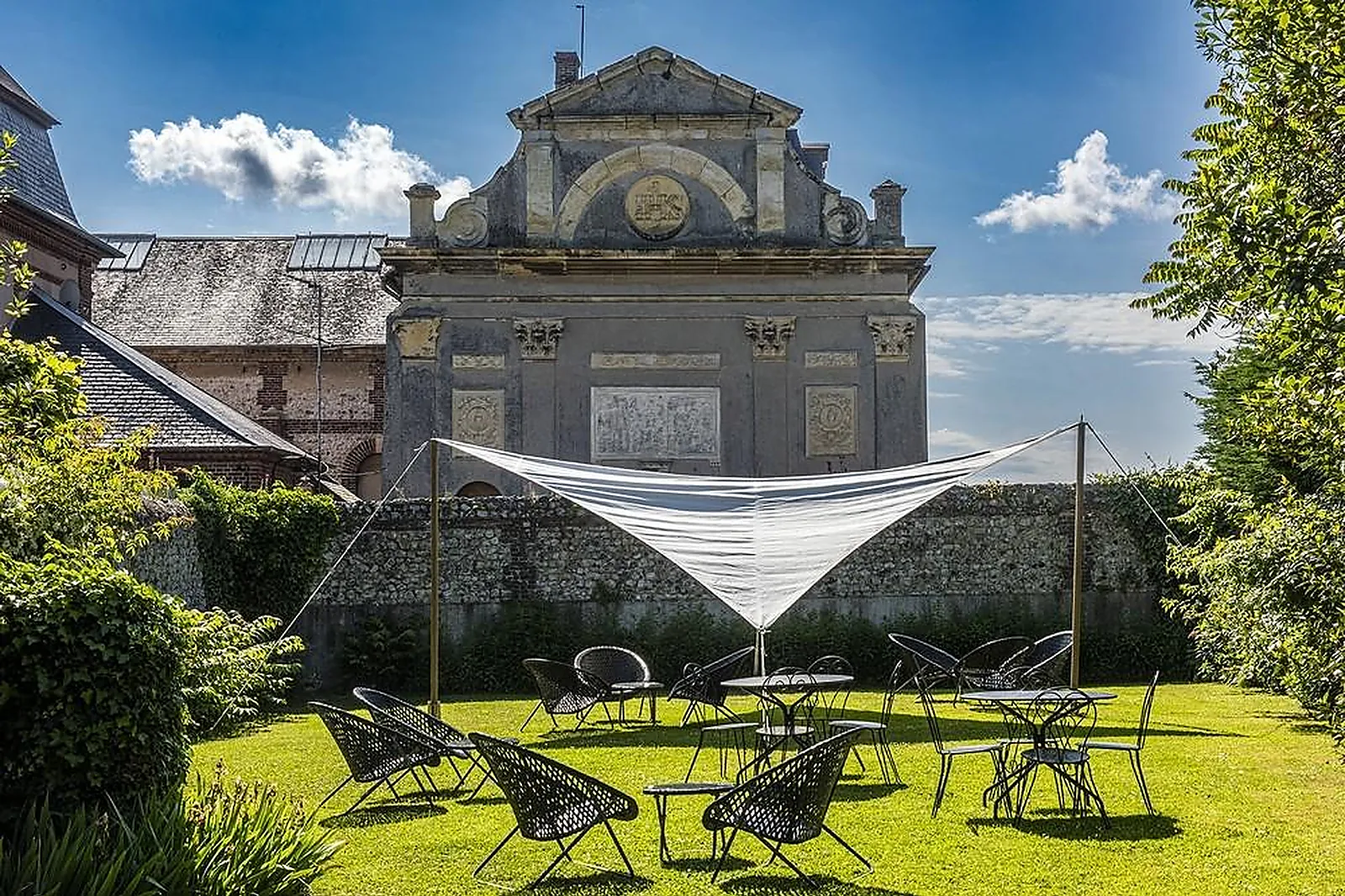 Lieux événementiels, LES MAISONS DE LÉA