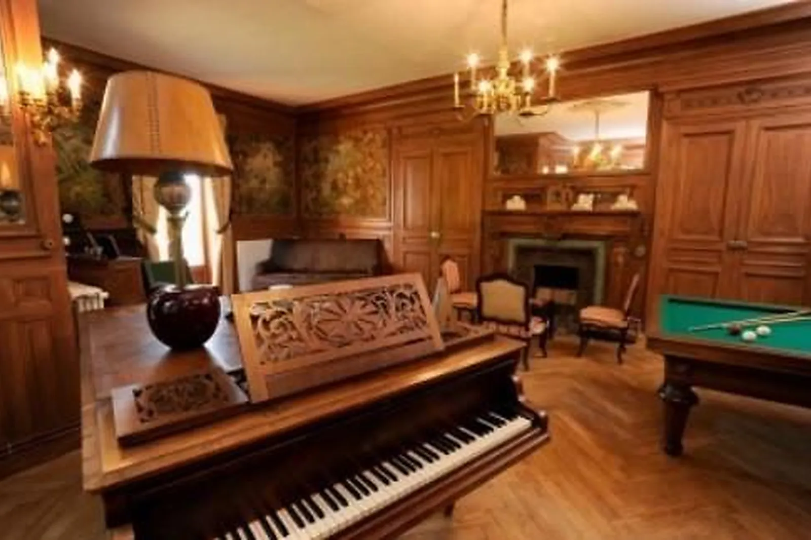 Lieux événementiels, LES MAISONS DU BONHEUR