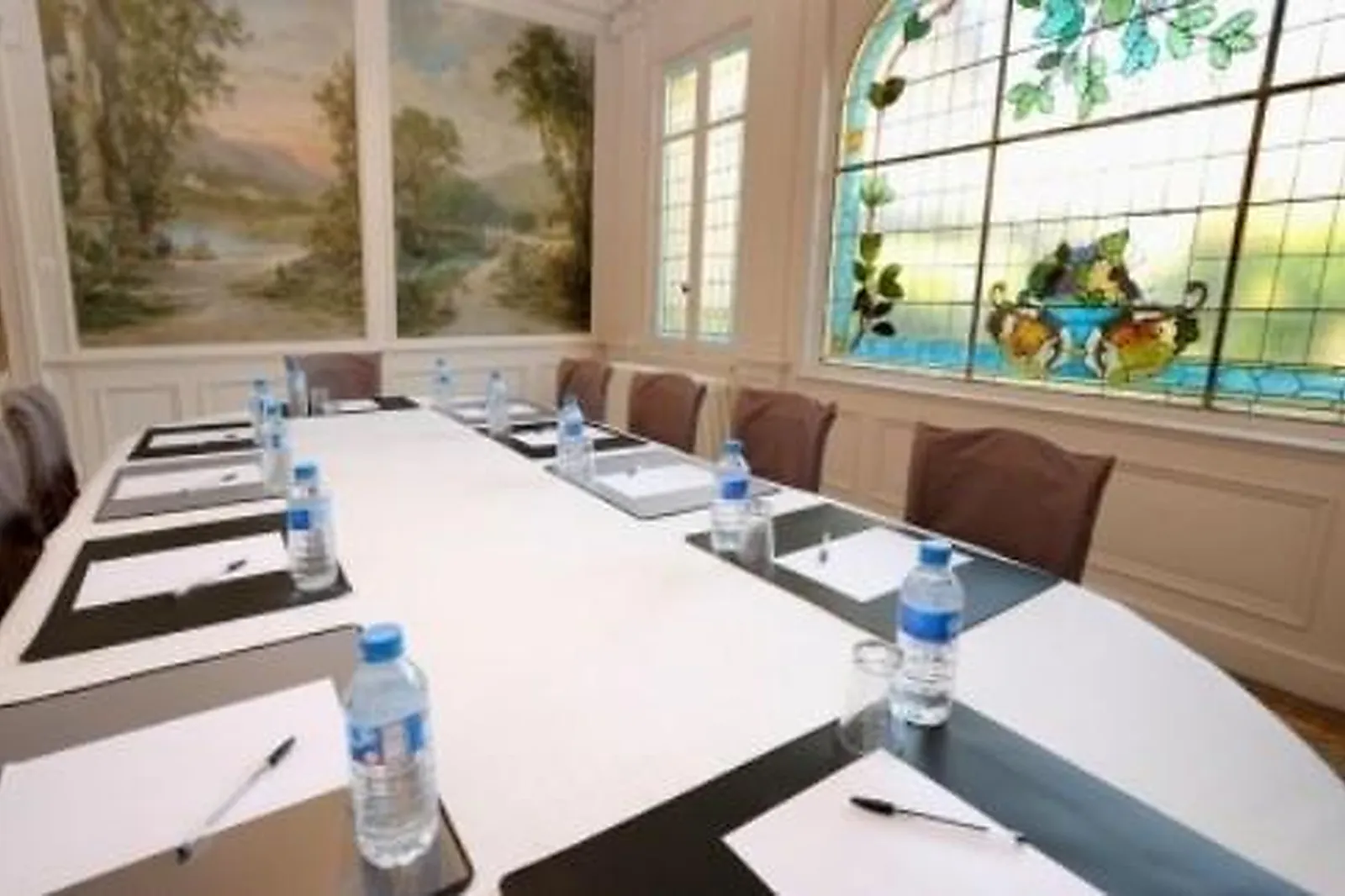 Lieux événementiels, LES MAISONS DU BONHEUR