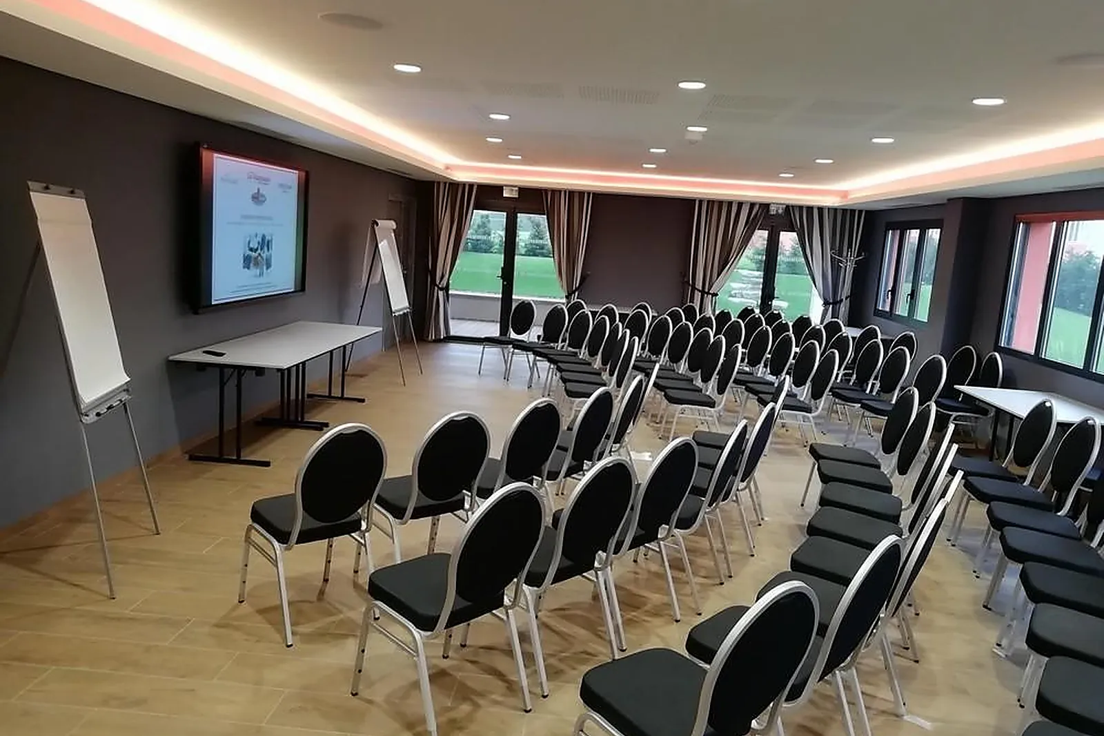 Lieux événementiels, LES MARITONNES PARC  VIGNOBLE