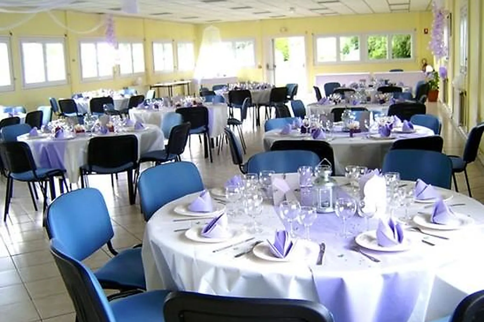 Lieux événementiels, LES MEULES DU MOULIN