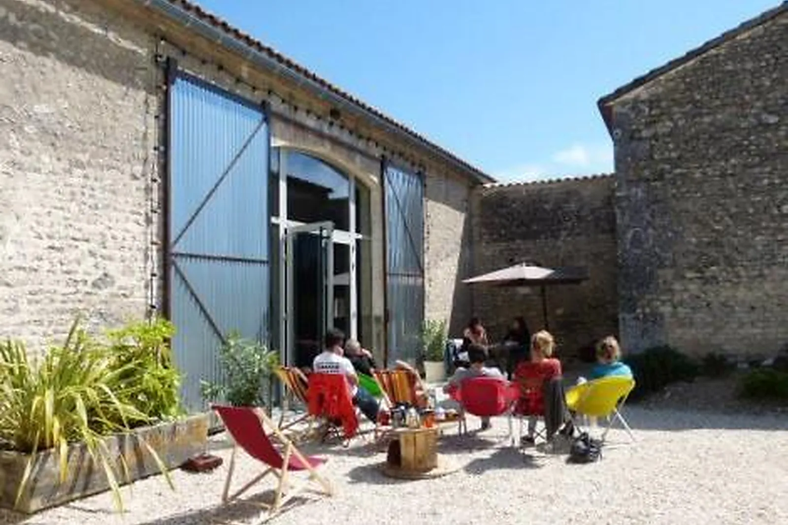 Lieux événementiels, LES MODILLONS