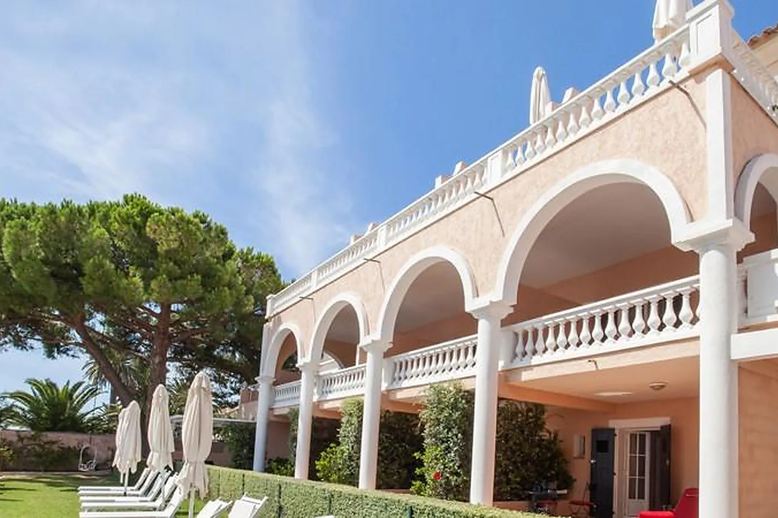 Lieux événementiels, LES MOUETTES AJACCIO