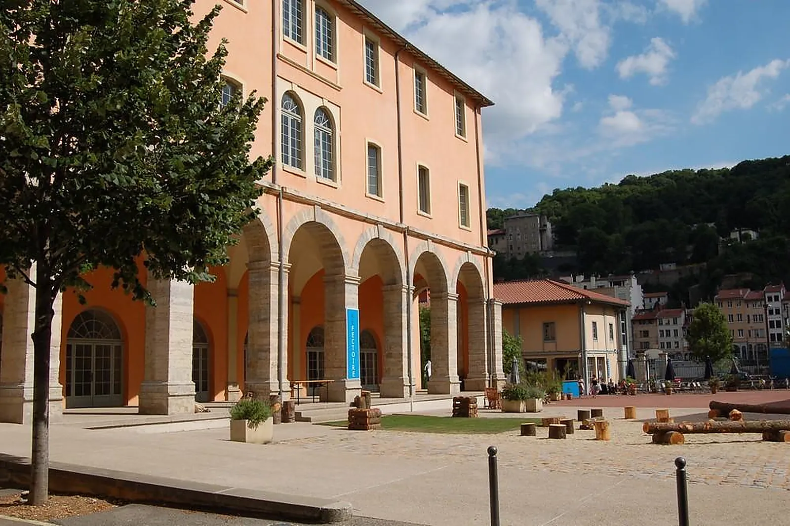 Lieux événementiels, LES NOUVELLES SUBSISTANCES