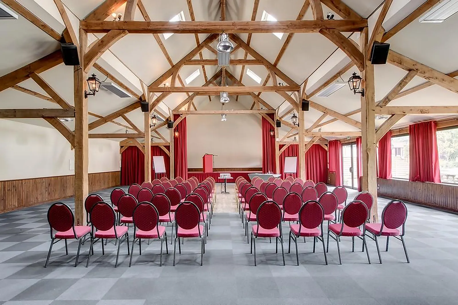 Lieux événementiels, LES ORMES, DOMAINE  RESORT