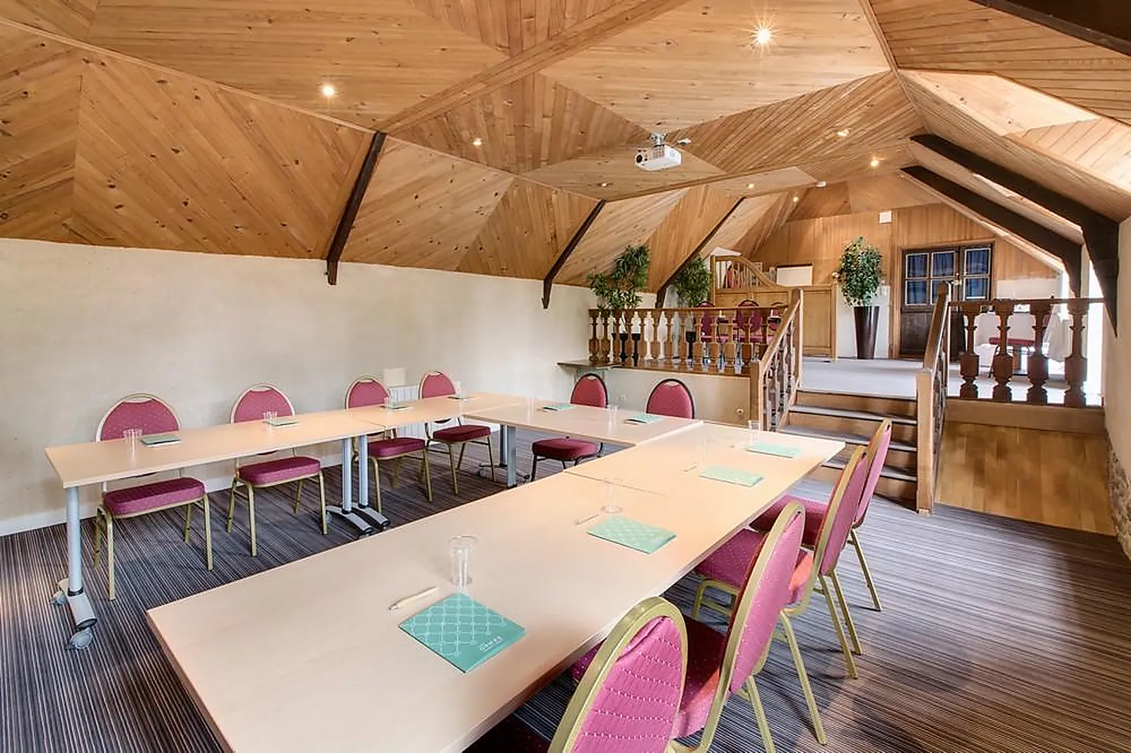 Lieux événementiels, LES ORMES, DOMAINE  RESORT