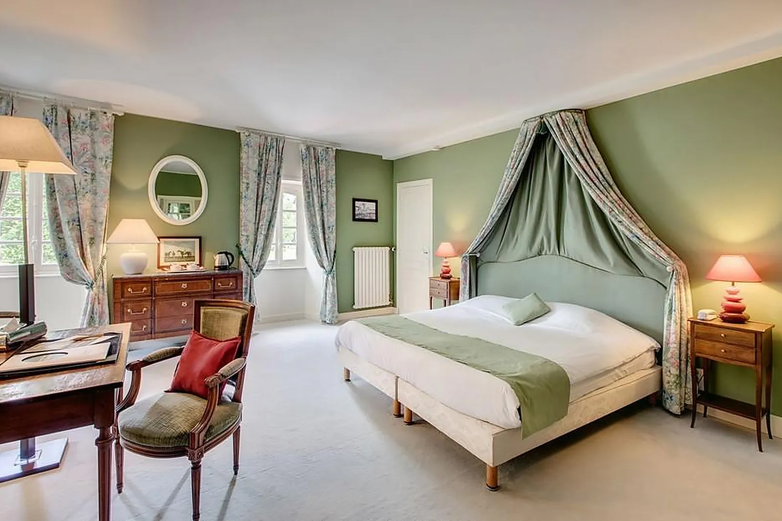 Lieux événementiels, LES ORMES, DOMAINE  RESORT