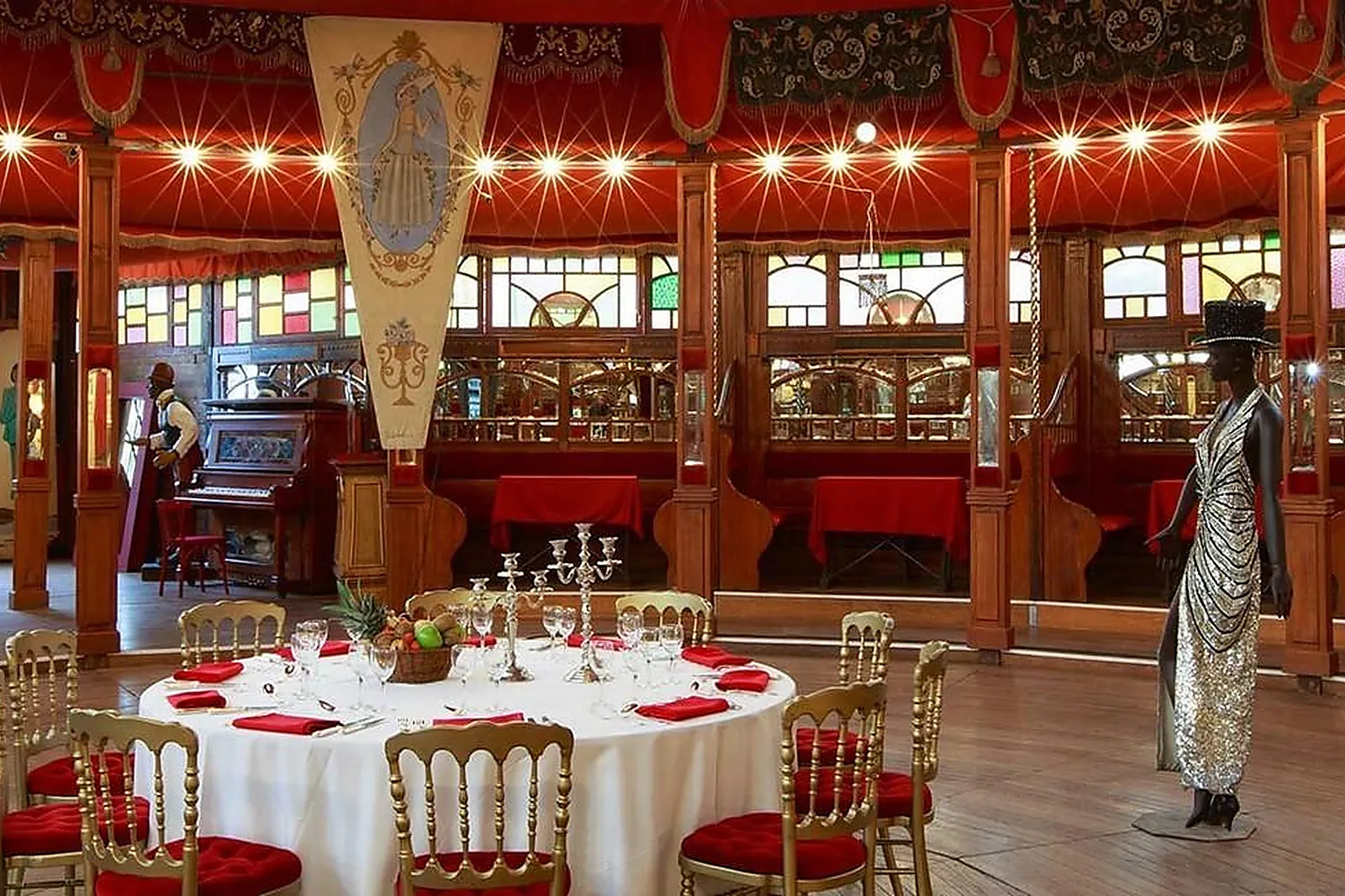 Lieux événementiels, LES PAVILLONS DE BERCY