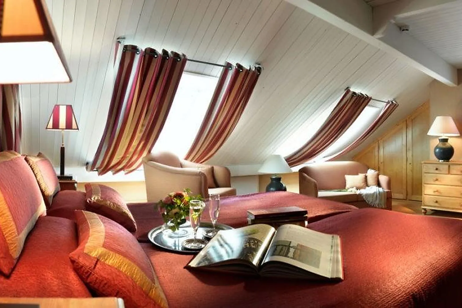 Lieux événementiels, LES PENSIÈRES