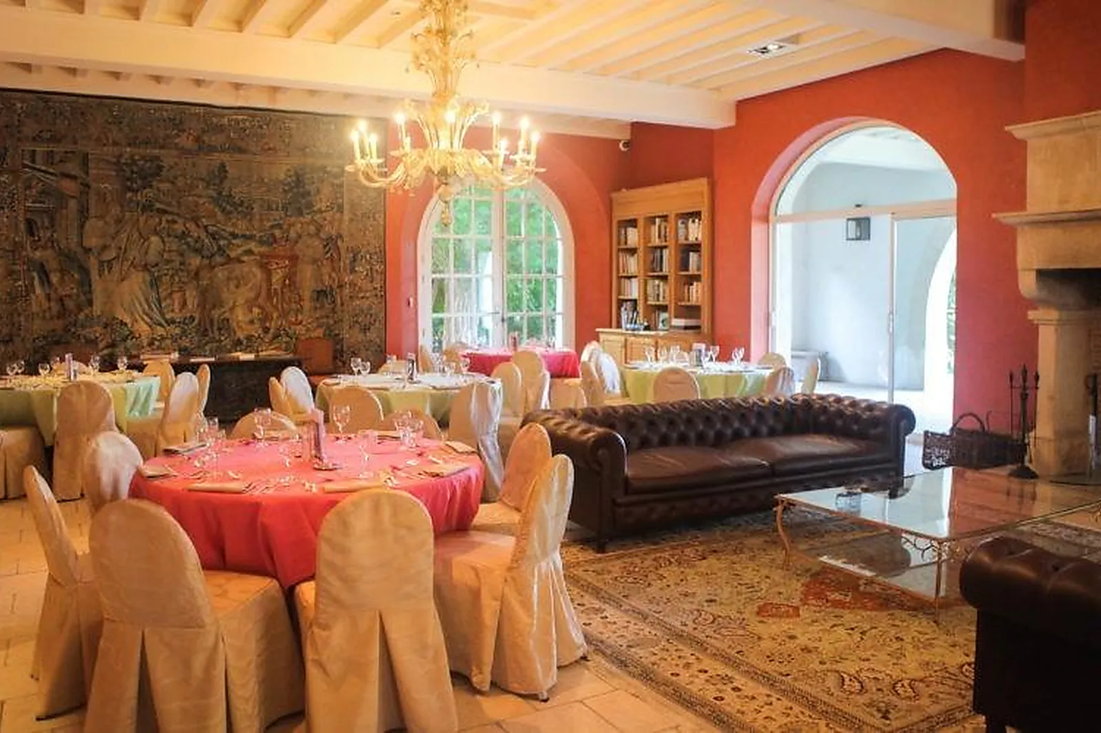 Lieux événementiels, LES PENSIÈRES