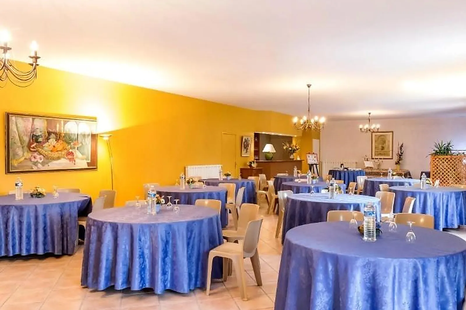 Lieux événementiels, LES PIGEONS BLANCS