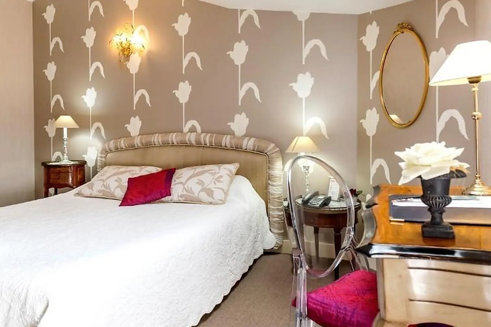 Lieux événementiels, LES PIGEONS BLANCS