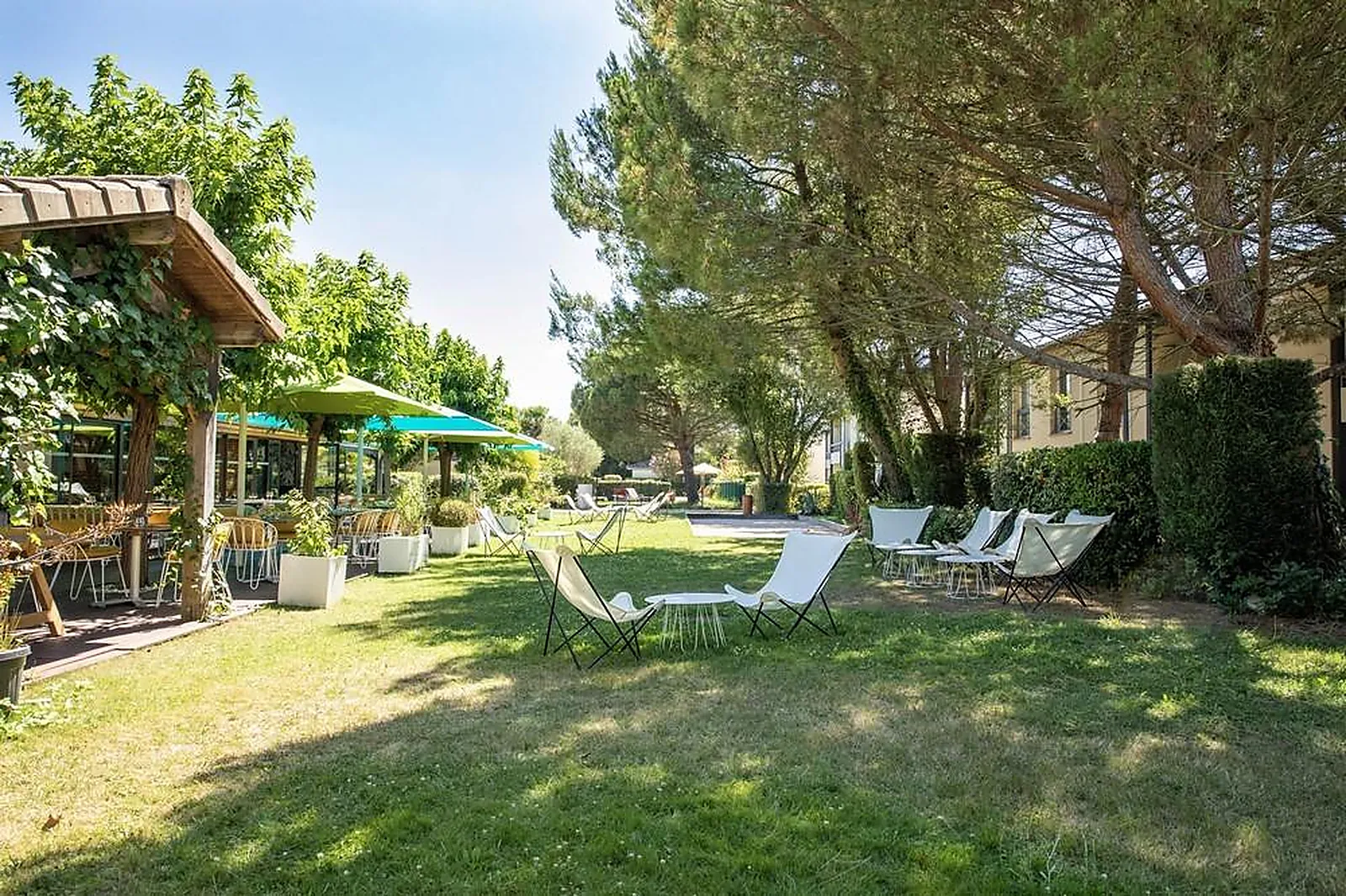 Lieux événementiels, LES PINS GALANTS