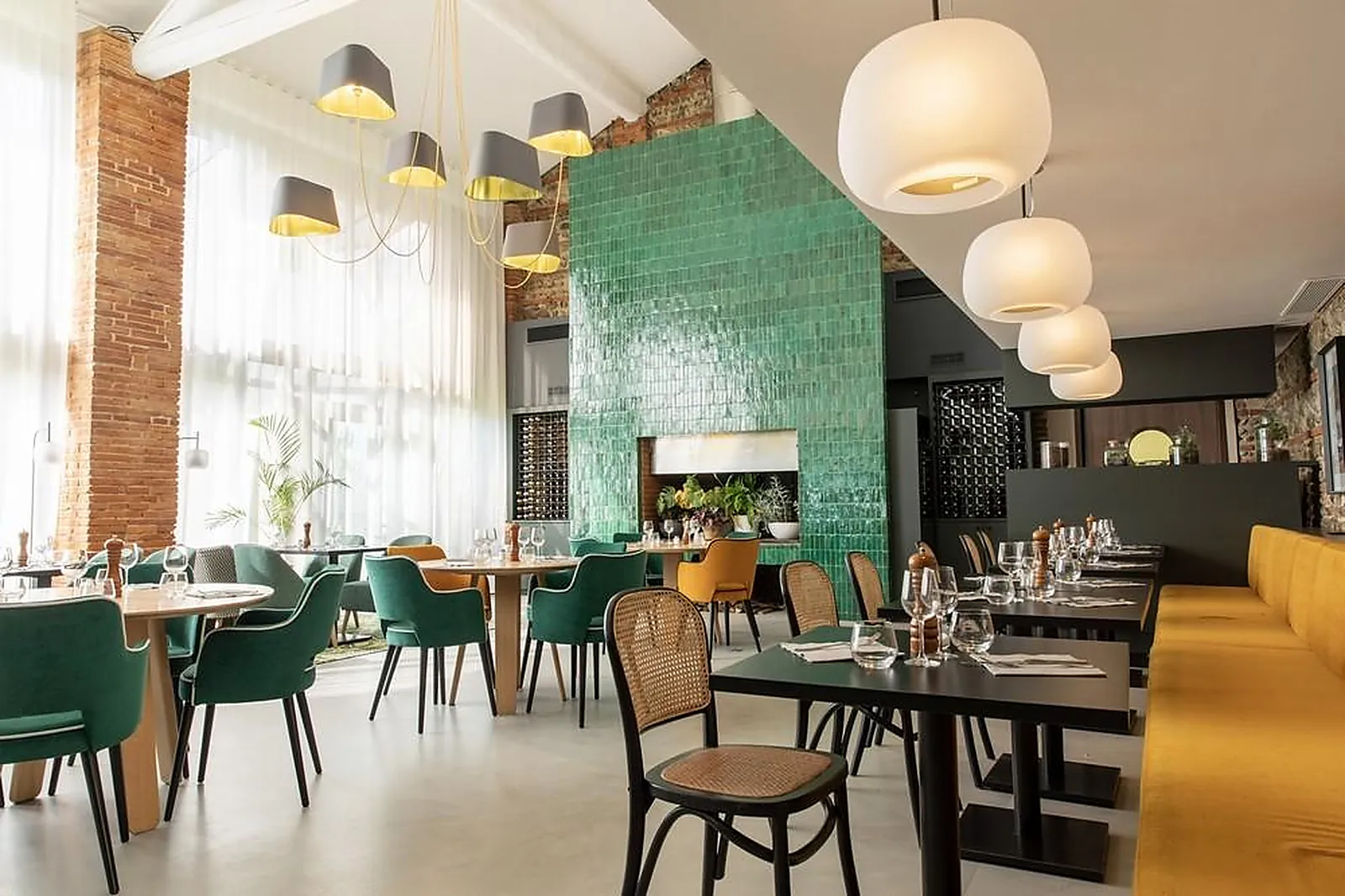 Lieux événementiels, LES PINS GALANTS