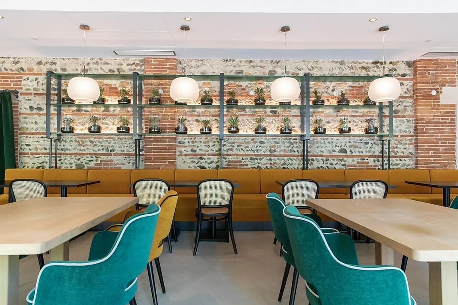 Lieux événementiels, LES PINS GALANTS