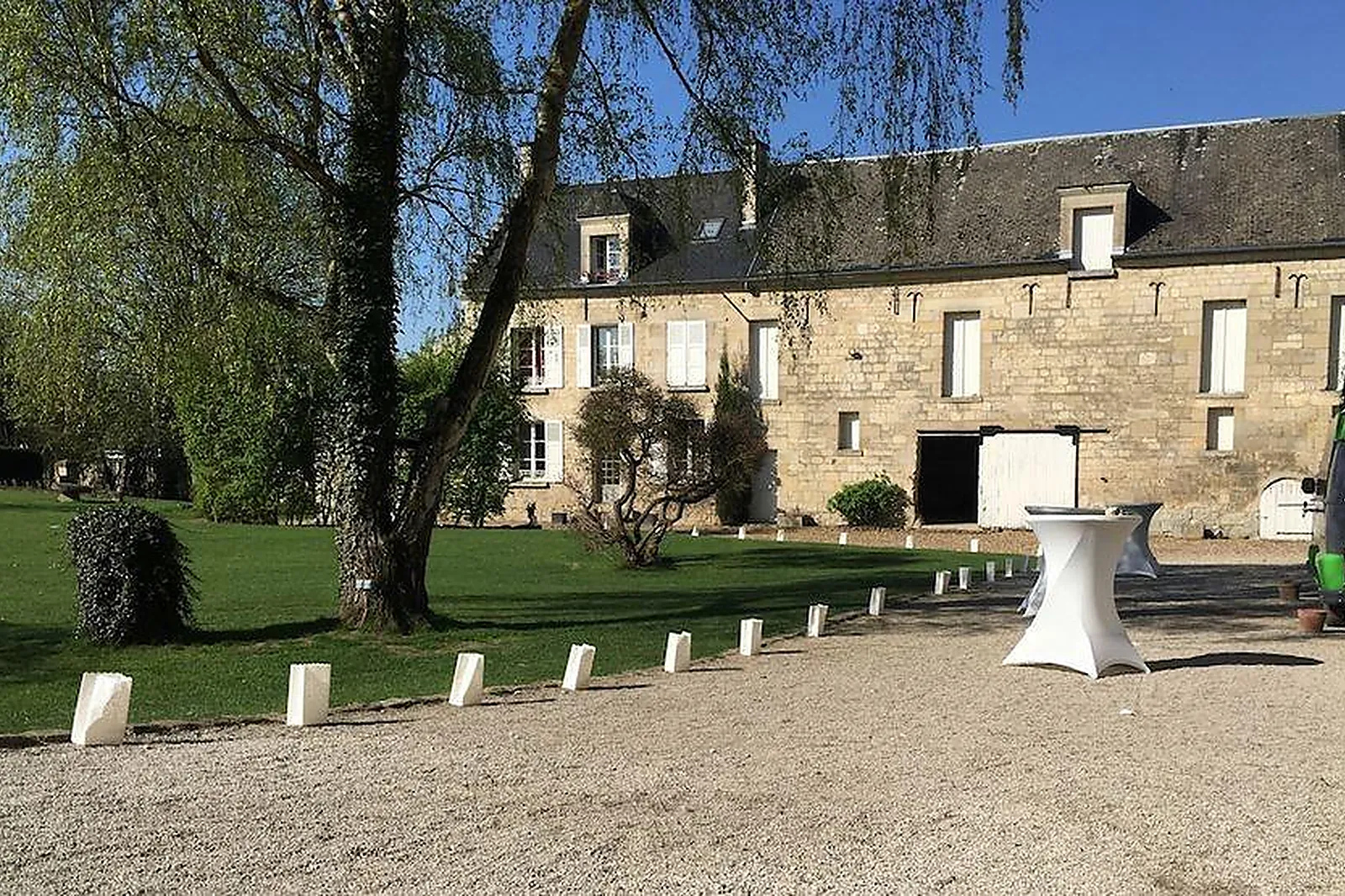 Lieux événementiels, LES POMMERIEUX