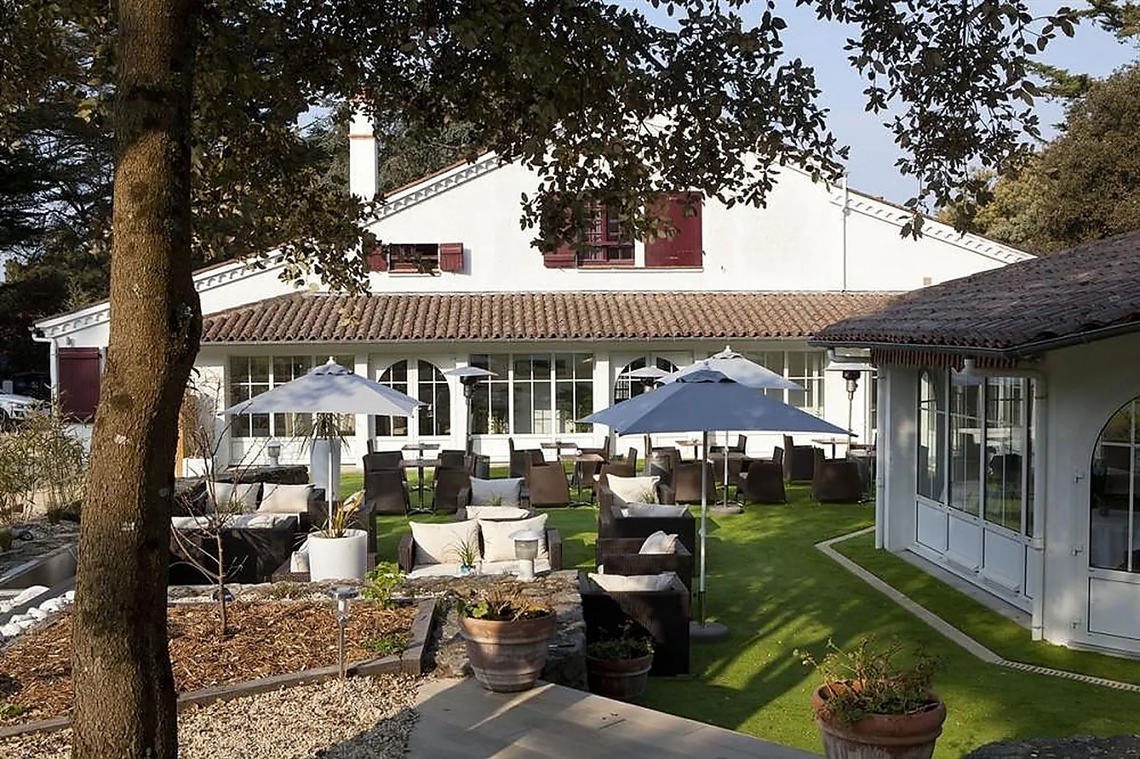 Lieux événementiels, LES PRATEAUX