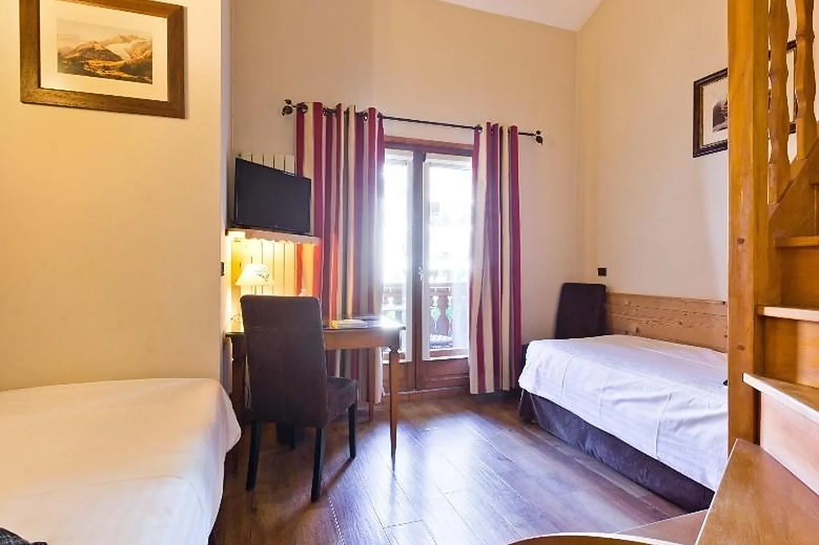 Lieux événementiels, LES PRÉS DU ROSAY