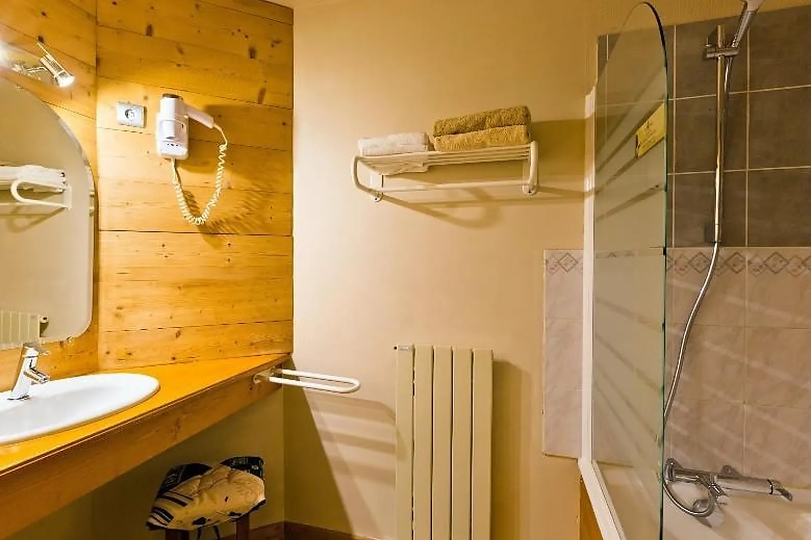 Lieux événementiels, LES PRÉS DU ROSAY