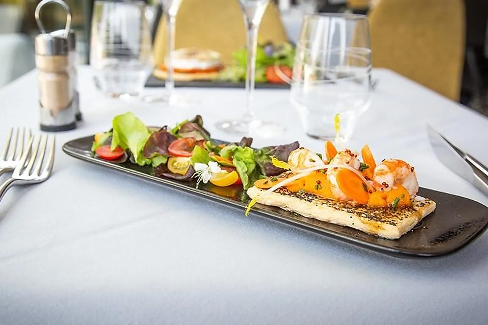 Lieux événementiels, LES PYRAMIDES LYS-LEZ-LANNOY