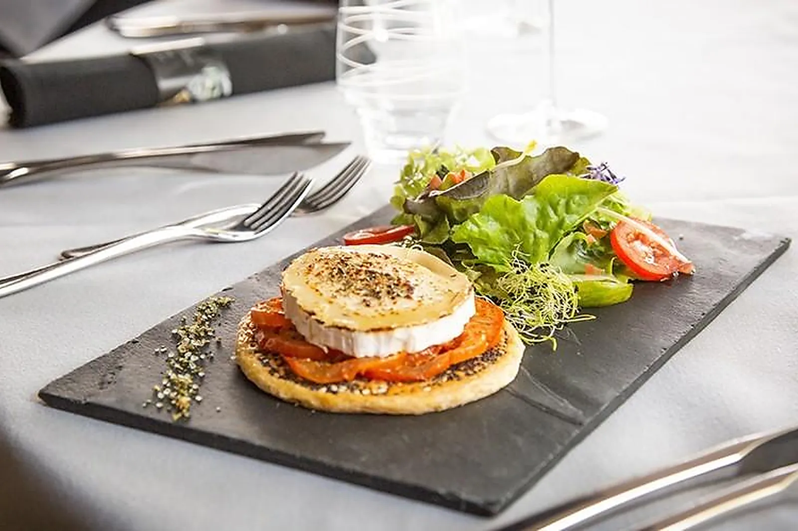 Lieux événementiels, LES PYRAMIDES LYS-LEZ-LANNOY