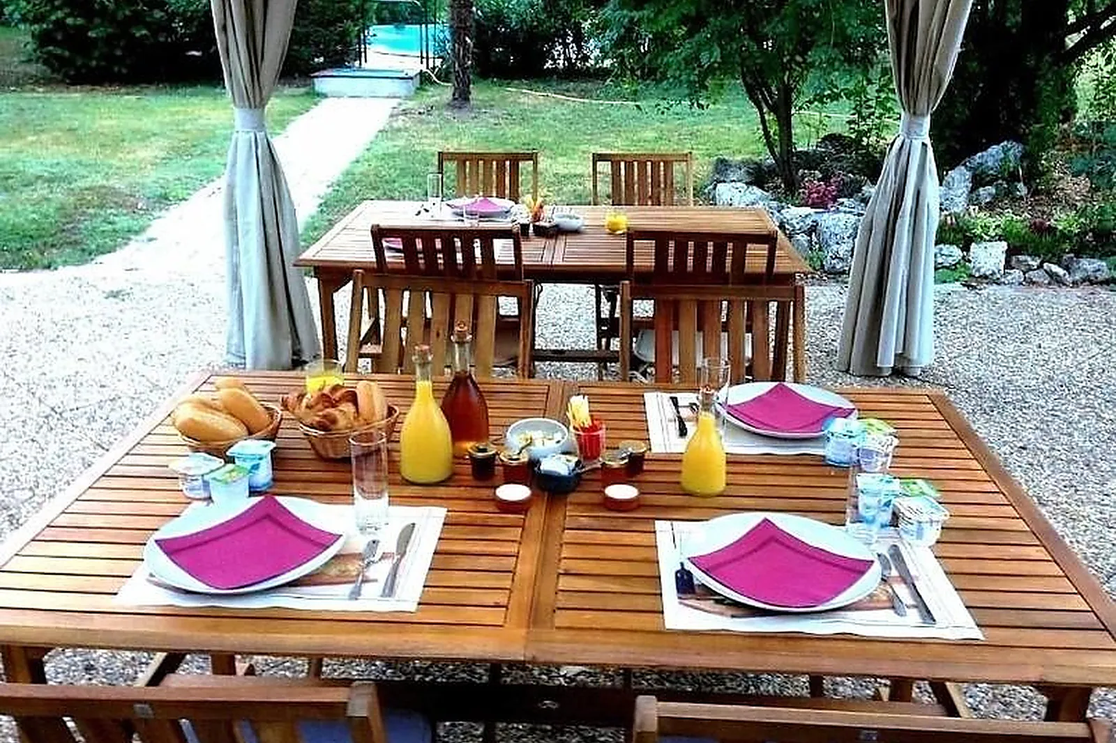 Lieux événementiels, LES RIVES DU PLANTIÉ