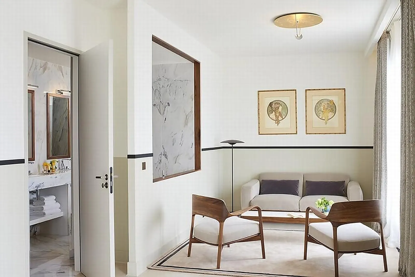 Lieux événementiels, LES ROCHES BLANCHES