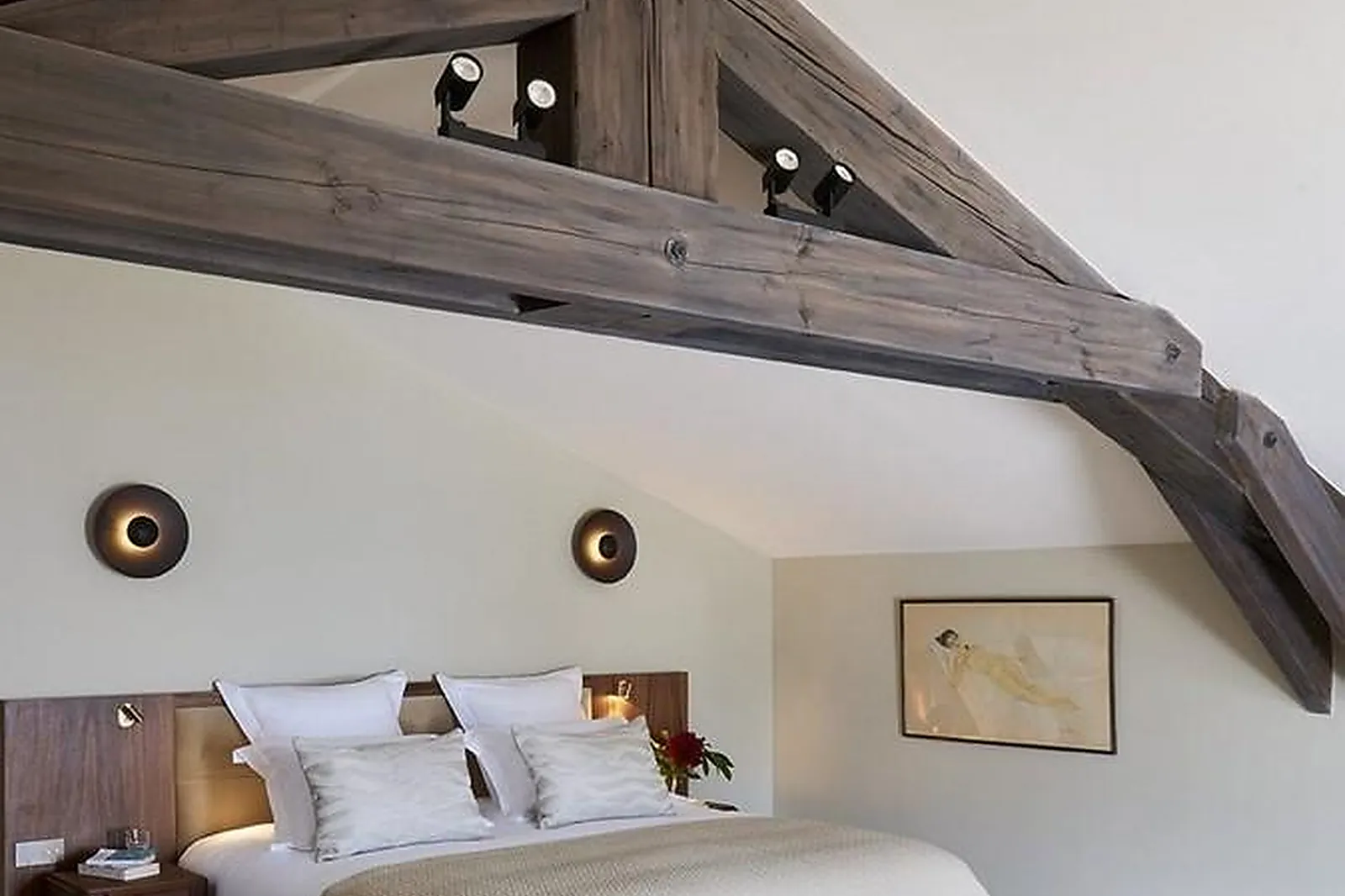 Lieux événementiels, LES ROCHES BLANCHES