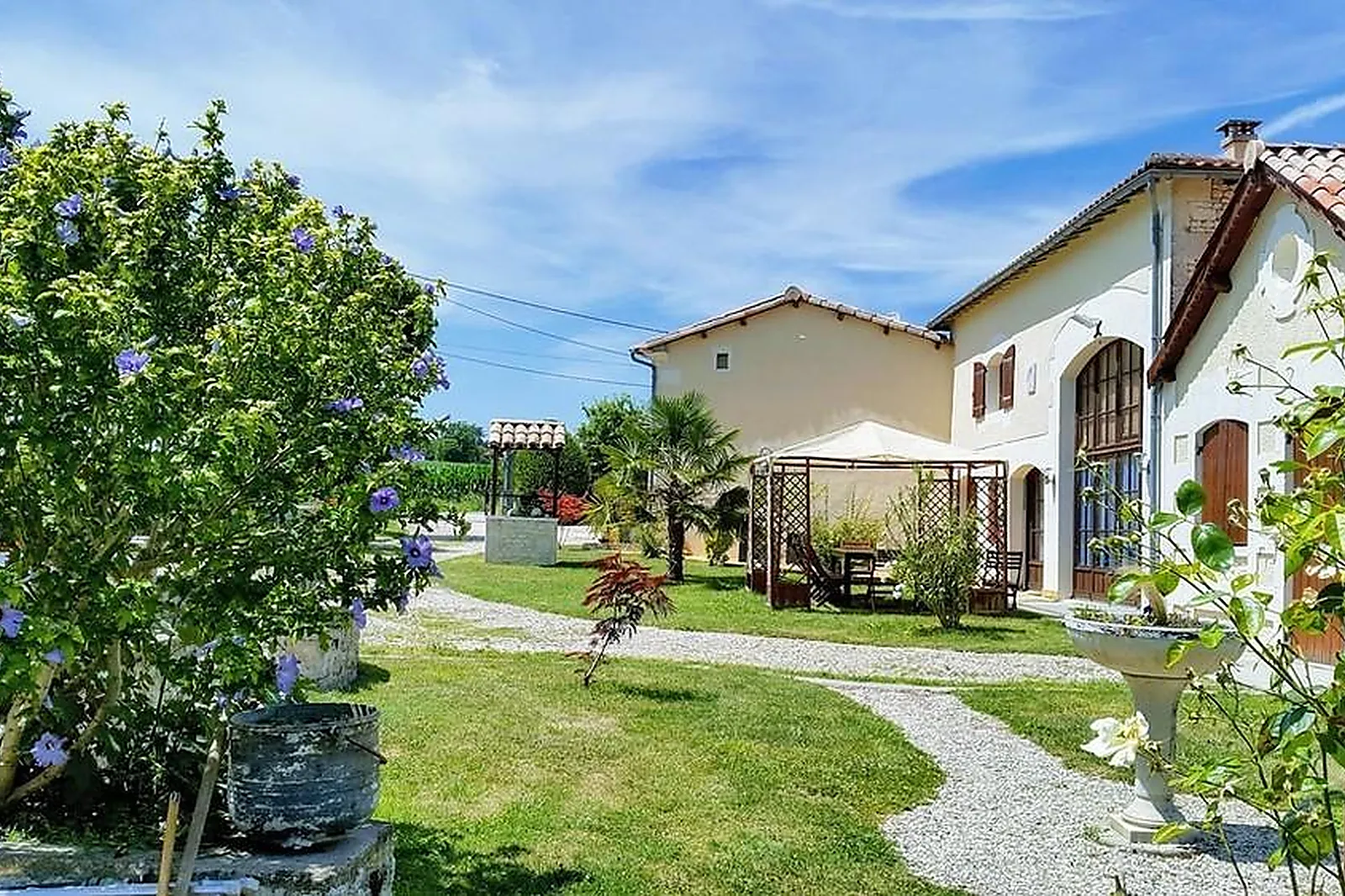 Lieux événementiels, LES ROSES DE JONZAC