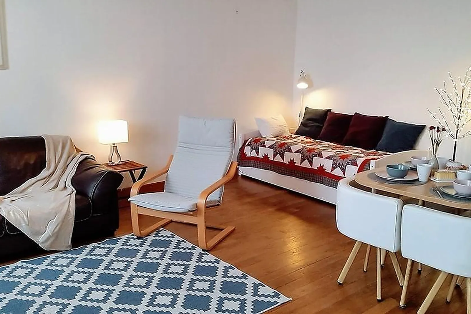 Lieux événementiels, LES ROSES DE JONZAC