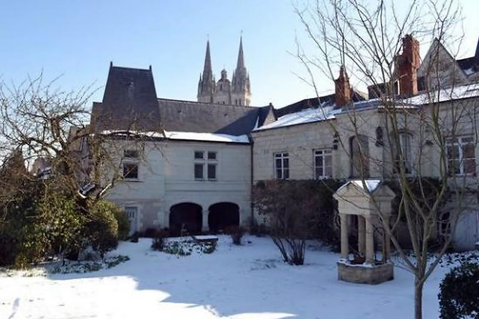 Lieux événementiels, LES SALONS DONADIEU