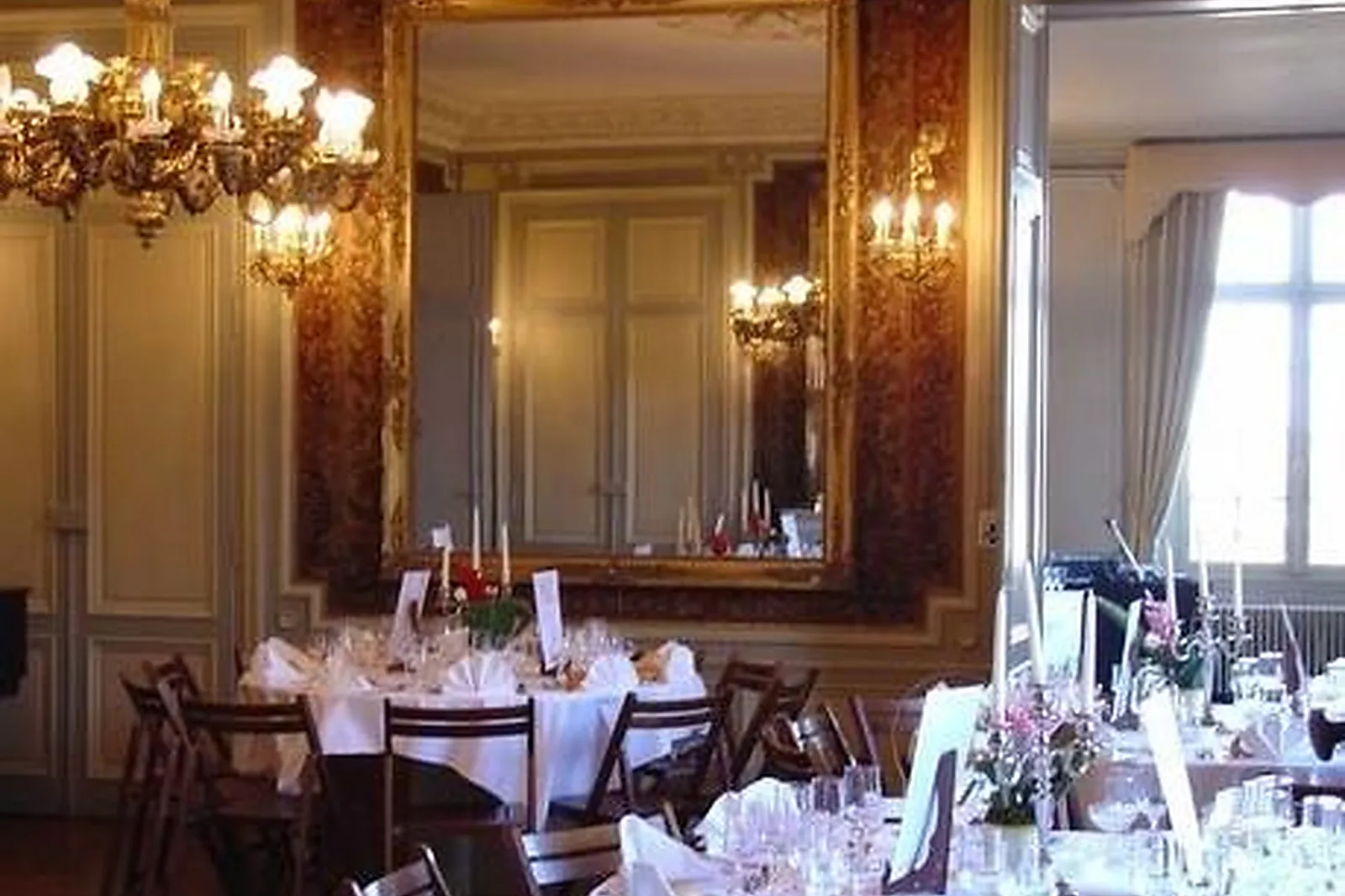 Lieux événementiels, LES SALONS DONADIEU