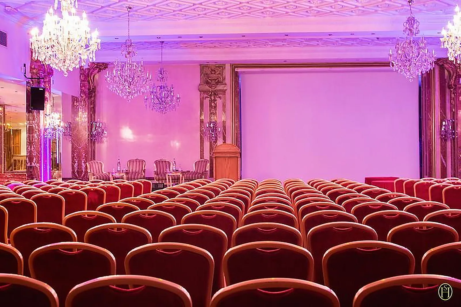 Lieux événementiels, LES SALONS HOCHE