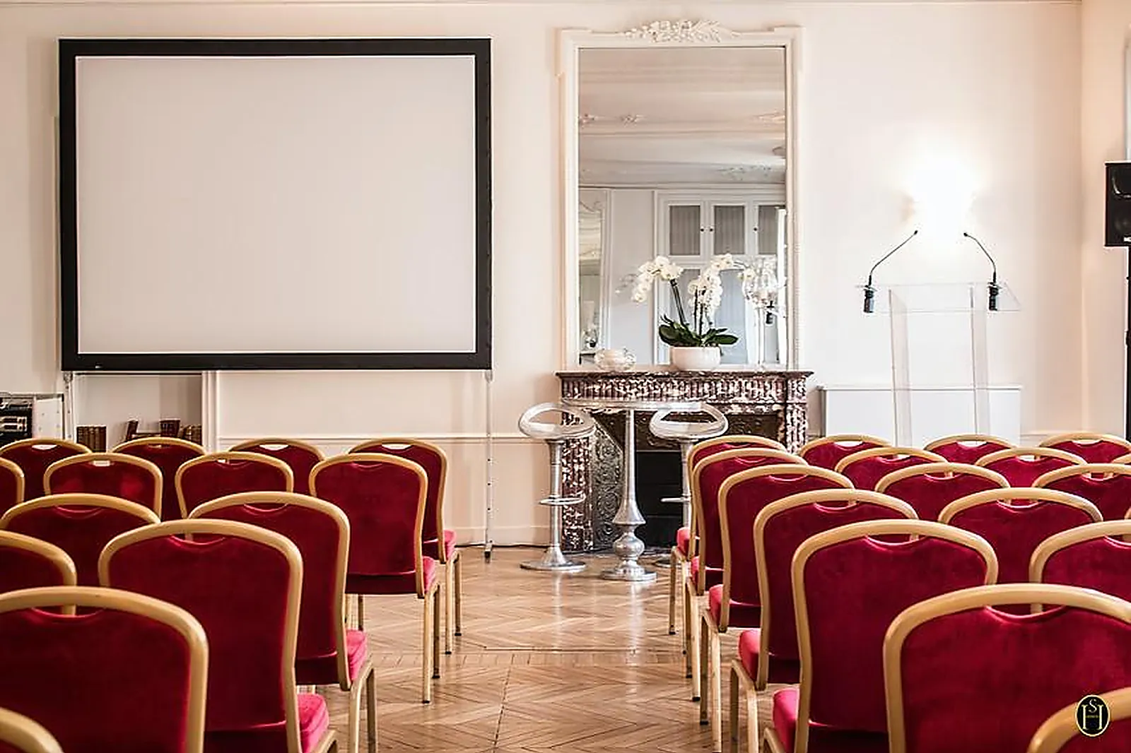 Lieux événementiels, LES SALONS HOCHE