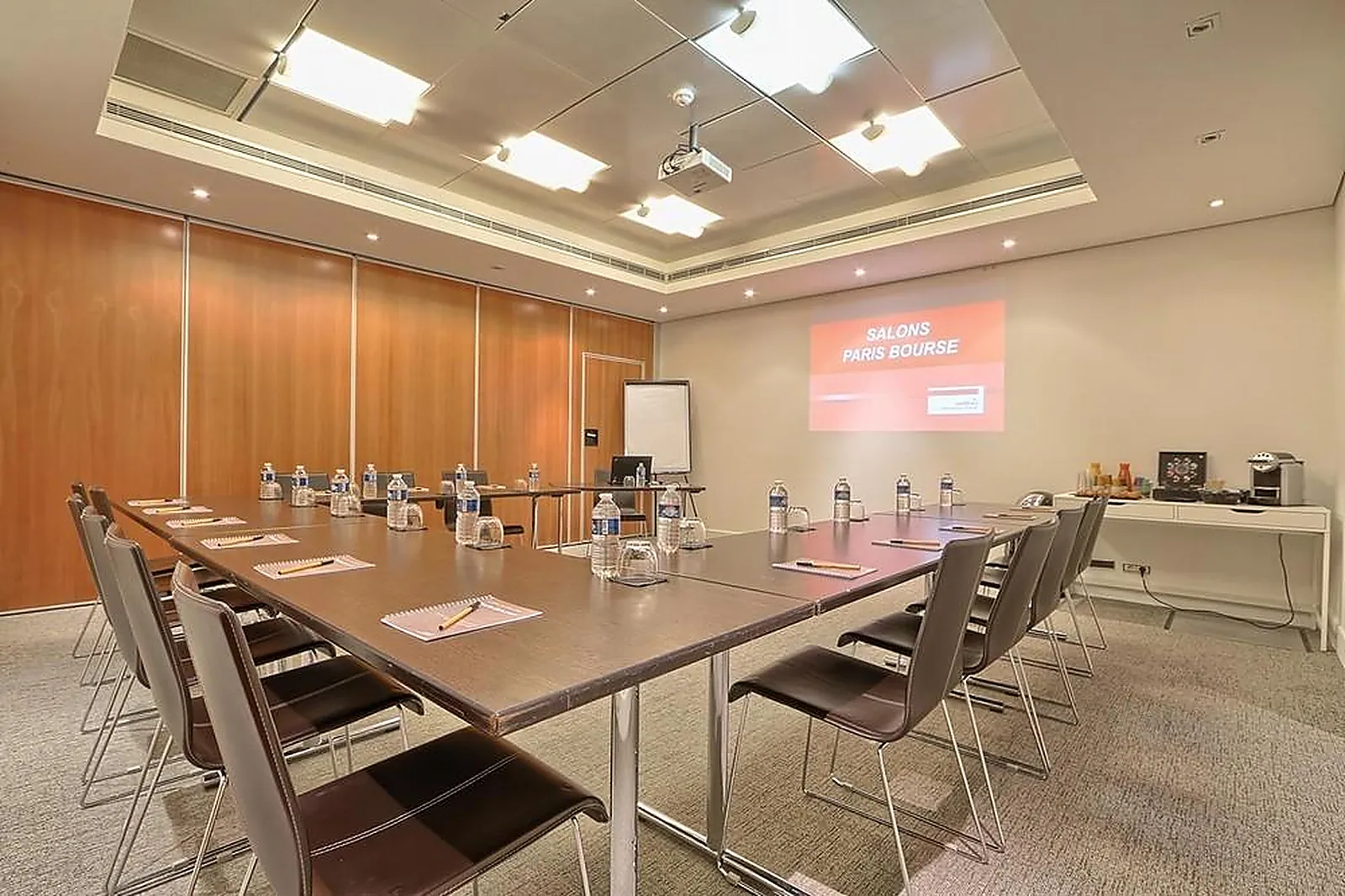 Lieux événementiels, LES SALONS PARIS BOURSE