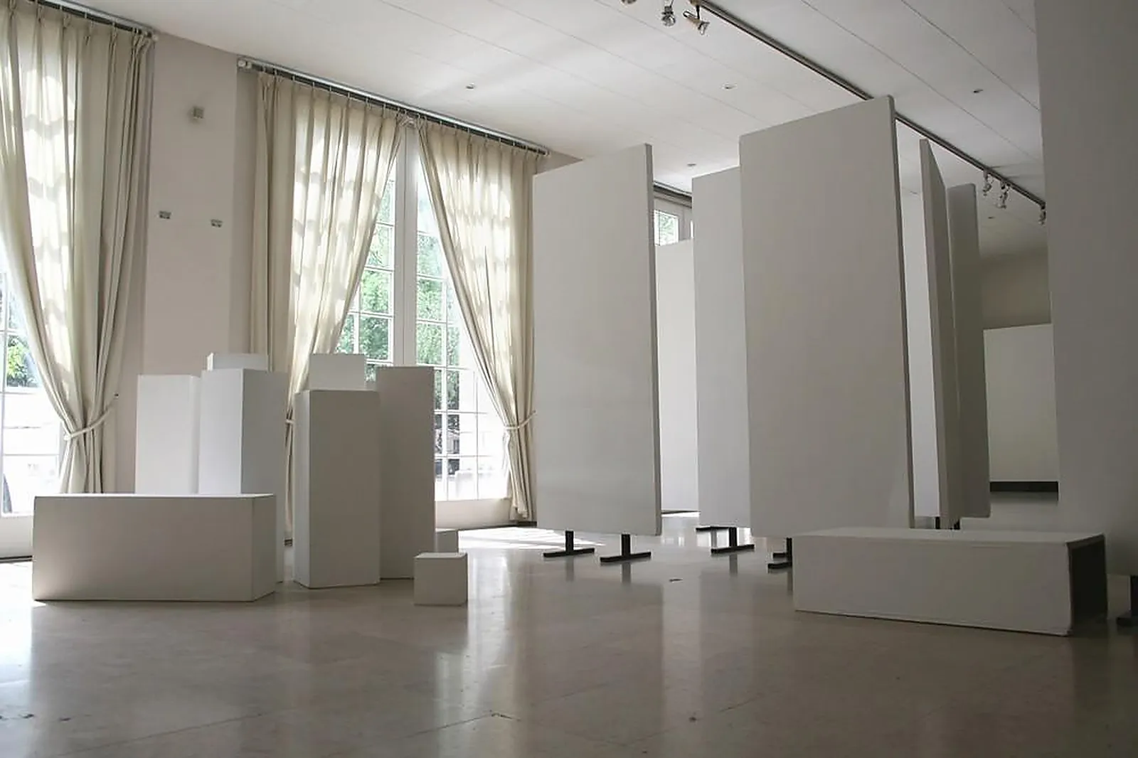 Lieux événementiels, LES SALONS DE LA SIM