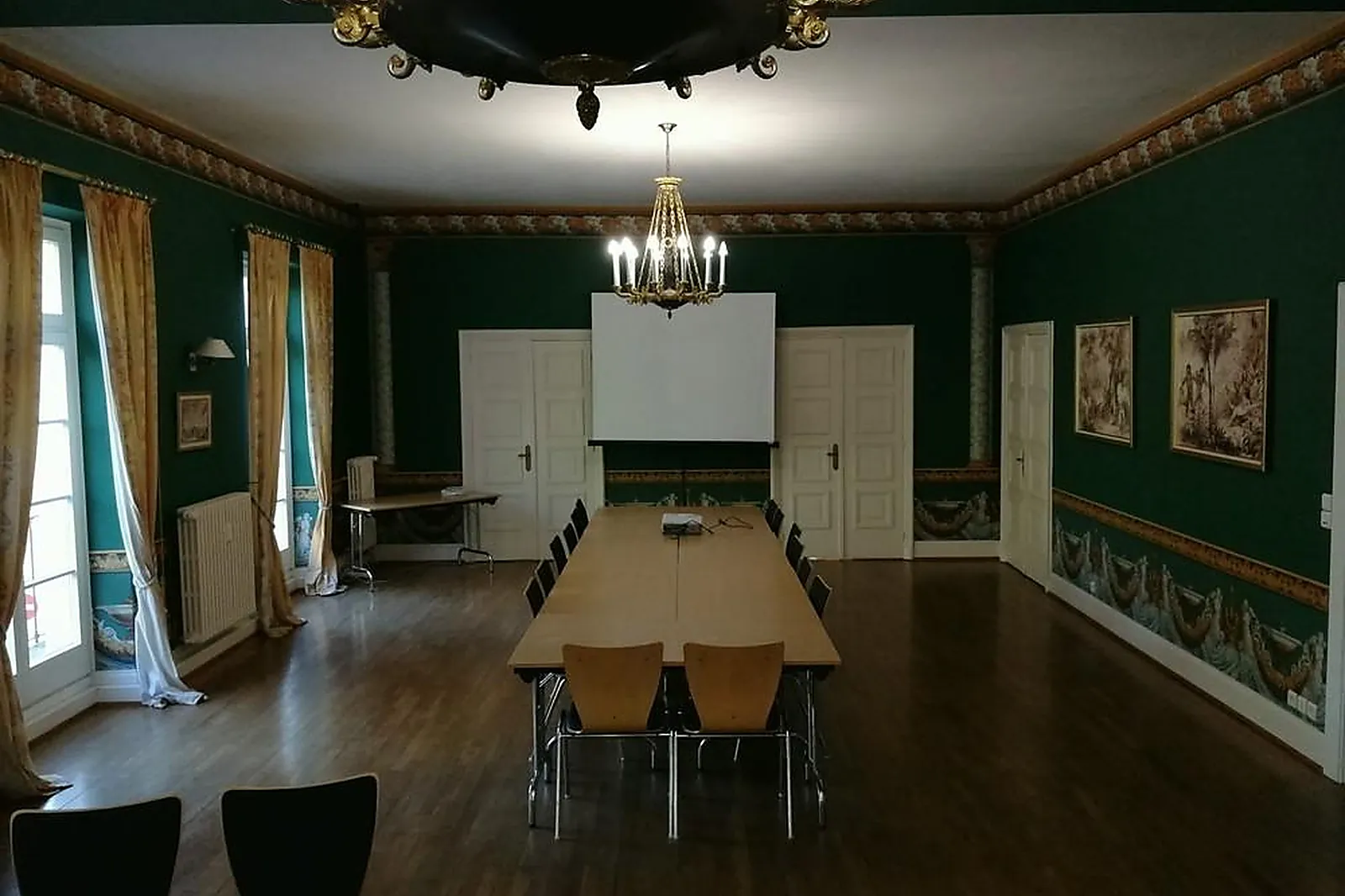 Lieux événementiels, LES SALONS DE LA SIM