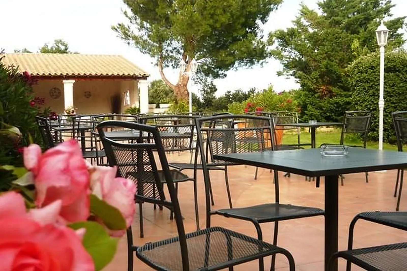 Lieux événementiels, LES SALONS DU MIRAPIER