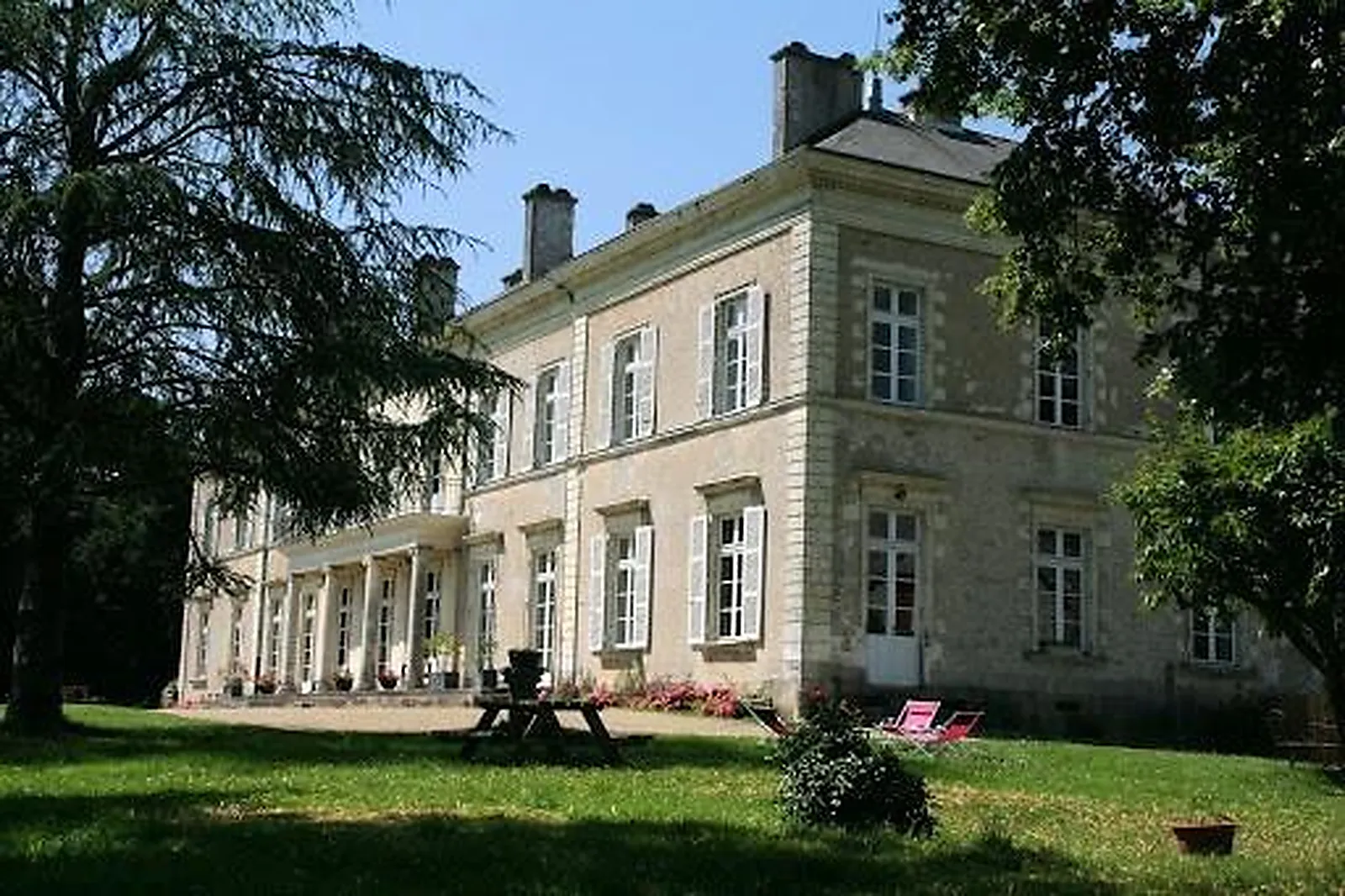 Lieux événementiels, LES SALONS DU PLESSIS