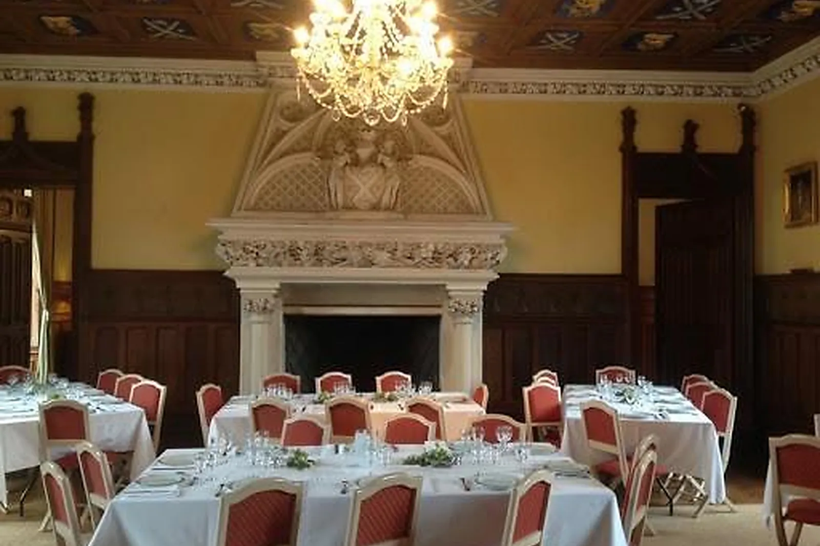 Lieux événementiels, LES SALONS DU PLESSIS