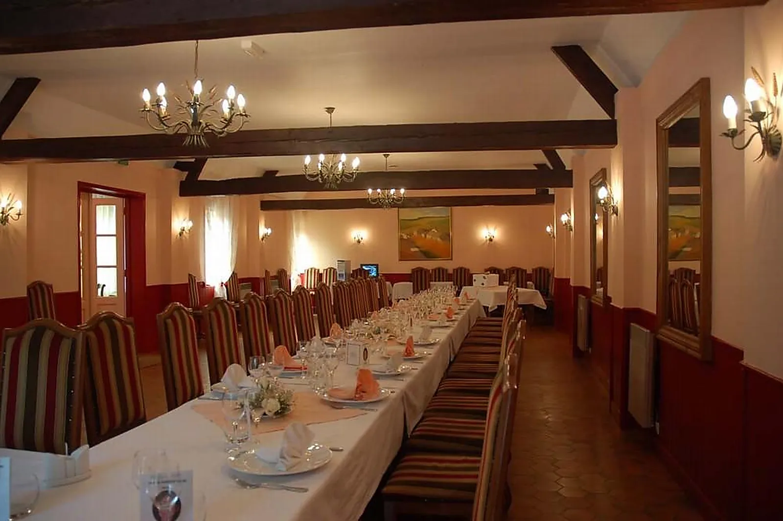 Lieux événementiels, LES SALONS DU PONT MOUY