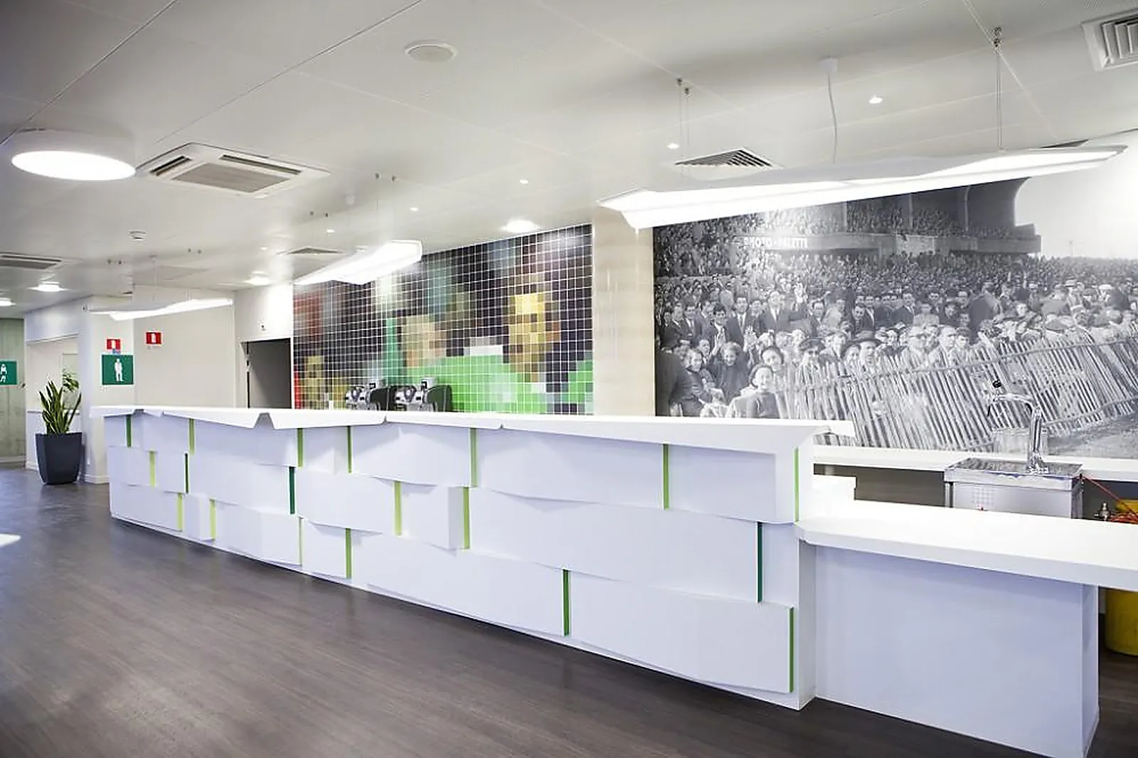 Lieux événementiels, LES SALONS DU STADE GEOFFROY-GUICHARD